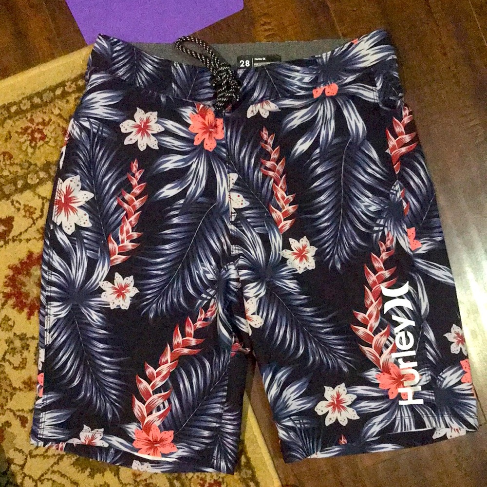 Hurly tropical flower style dark blue